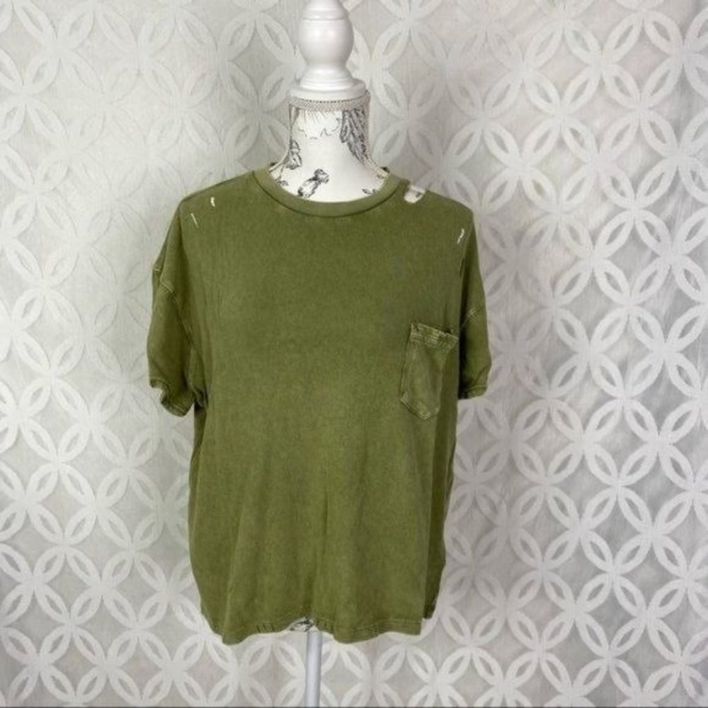 Free People Rubi Ripped Pocket T-Shirt in Bleached Military NWT - Picture 4 of 7